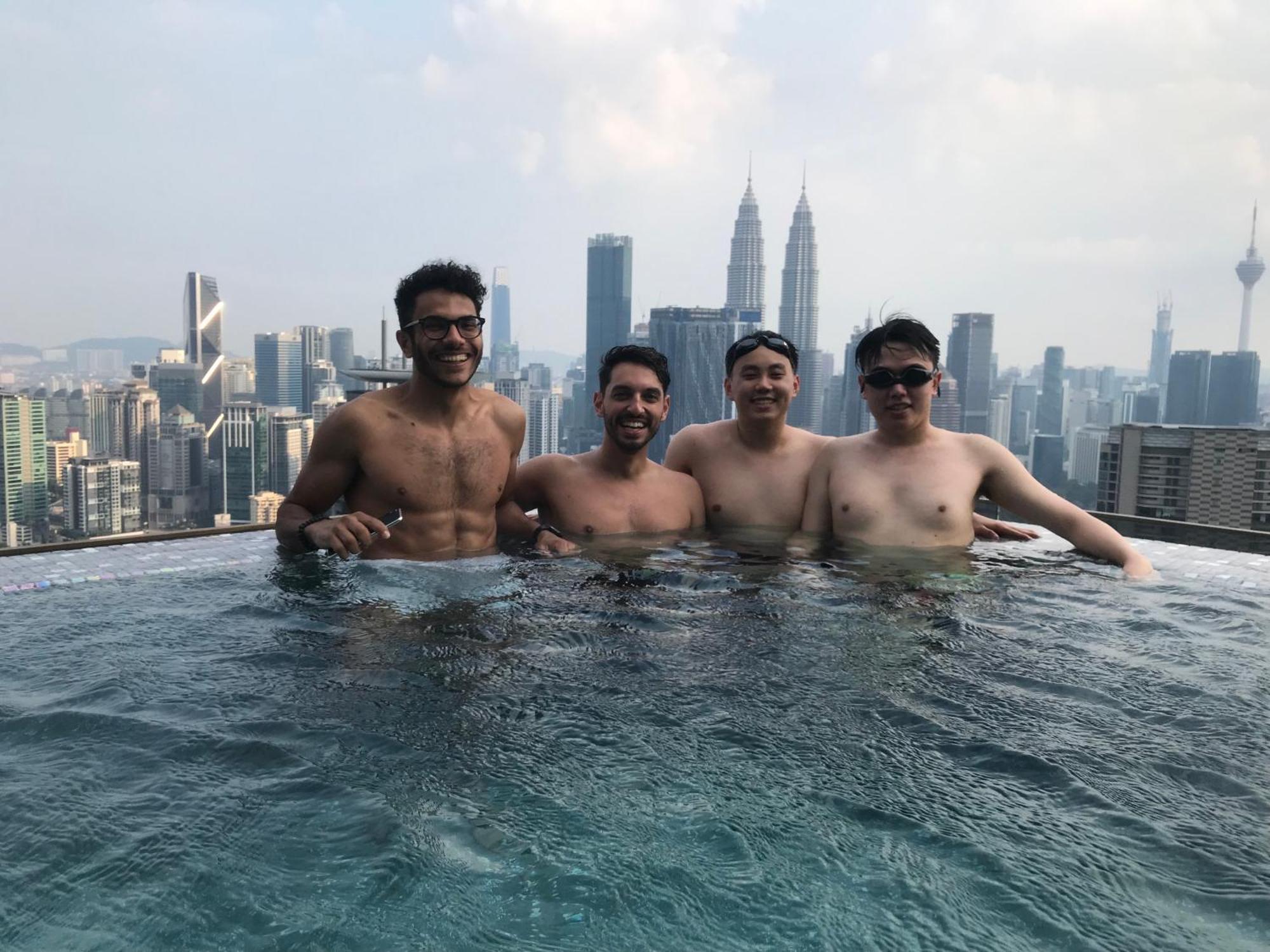 Expressionz Designer Suites Host By Aurora Premium Stay Kuala Lumpur Exterior foto