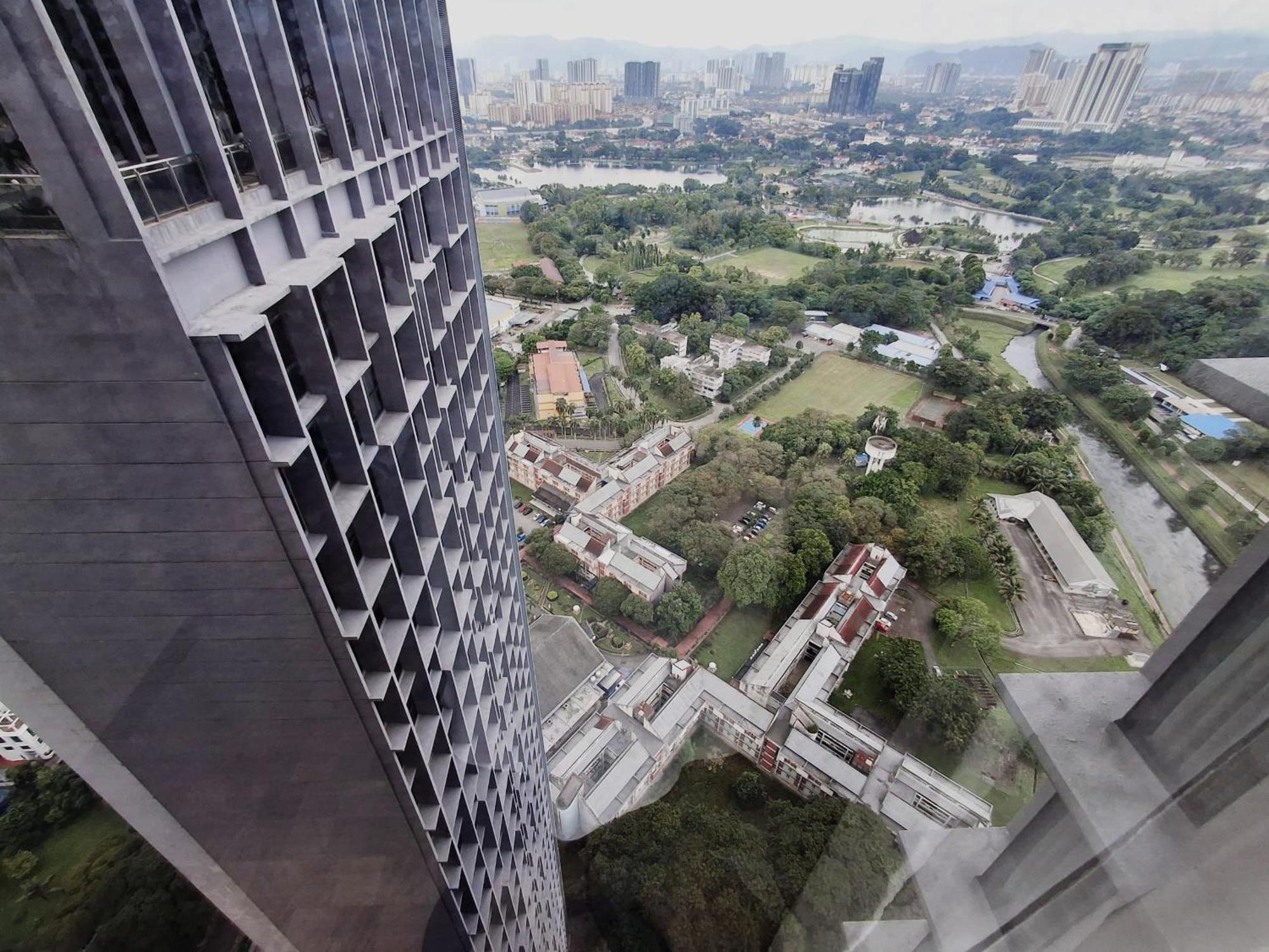 Expressionz Designer Suites Host By Aurora Premium Stay Kuala Lumpur Exterior foto