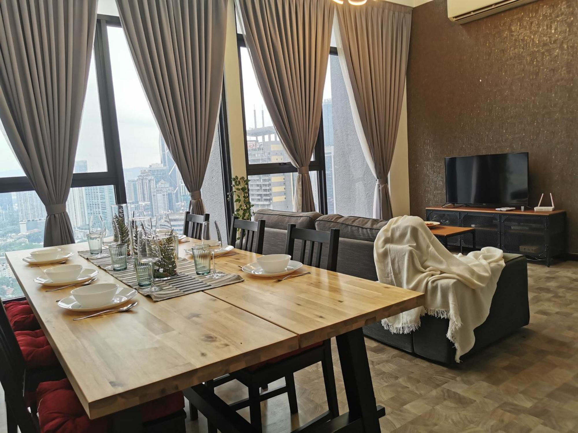 Expressionz Designer Suites Host By Aurora Premium Stay Kuala Lumpur Exterior foto